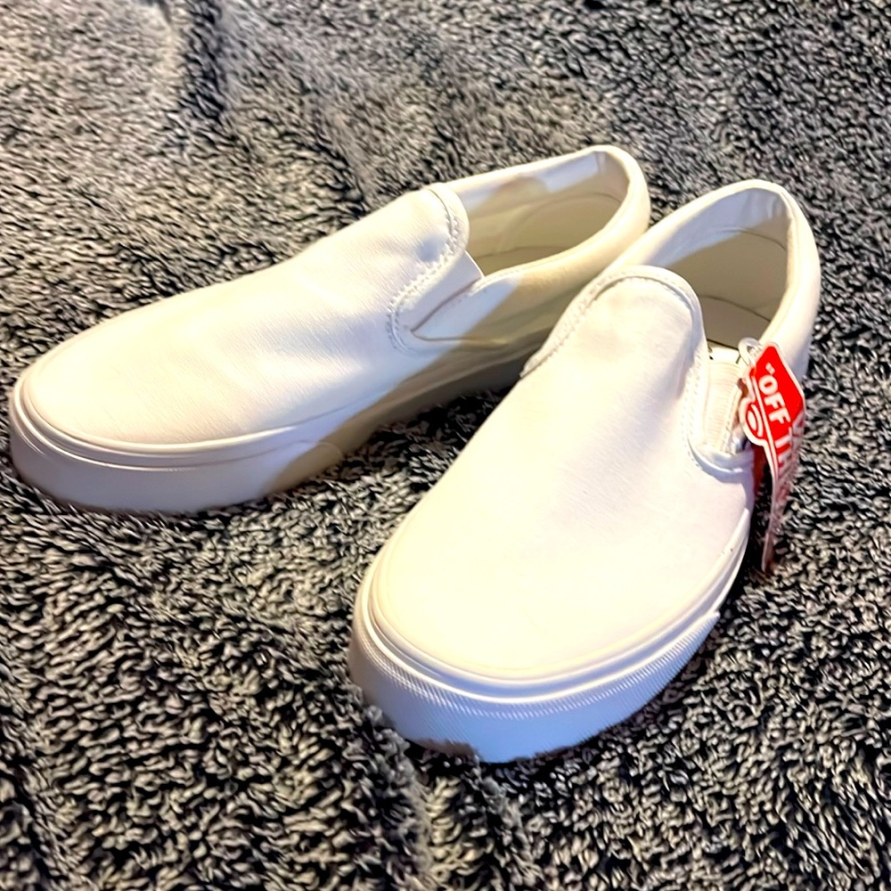 New Vans White Canvas Slip On.  8.5
